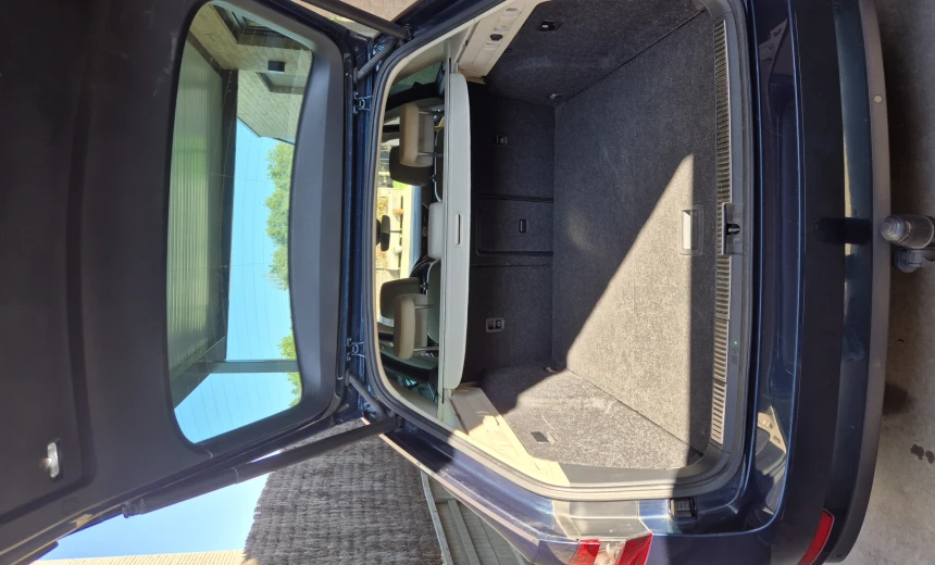 Skoda Superb 2019 Gasoline Automatic Image 4