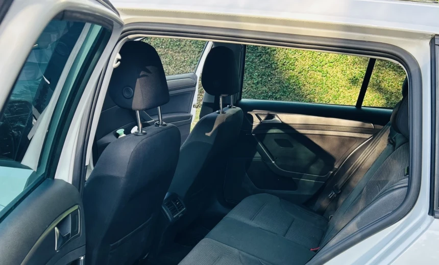 Volkswagen Golf Variant 2019 CNG Manual Image 1