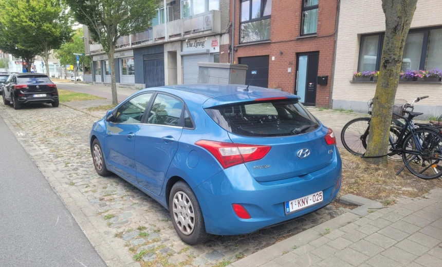 Hyundai i30 2012 Gasoline Manual Image 2