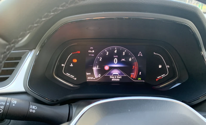 Renault Captur 2023 LPG Manual Image 1