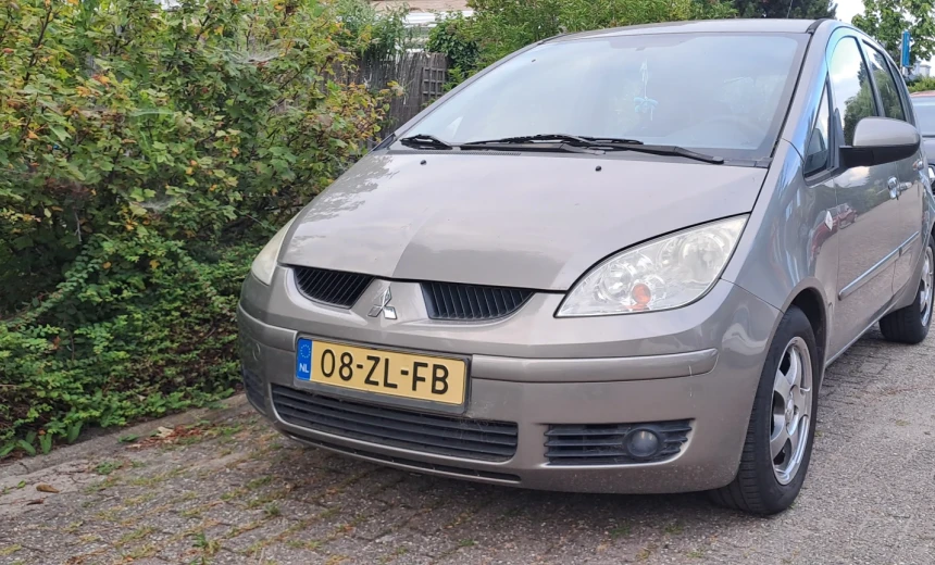 Mitsubishi Colt 2008 Gasoline Manual Image 1