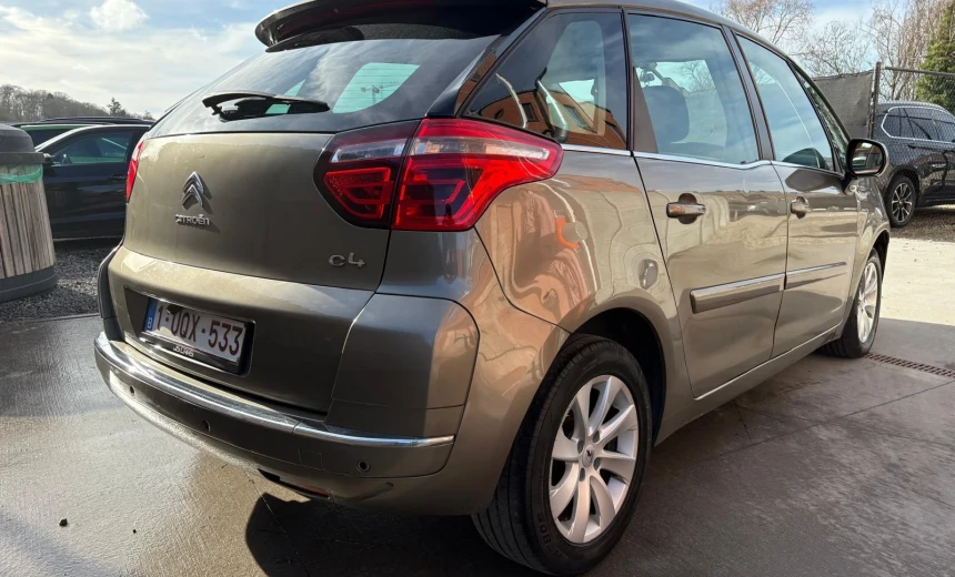 Citroen C4 Picasso 2011 Diesel Manual Image 3