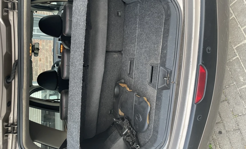 Nissan Note 2006 Diesel Manual Image 9