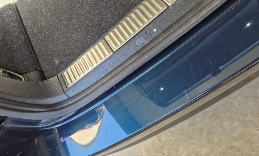 Skoda Superb 2019 Gasoline Automatic Image 3