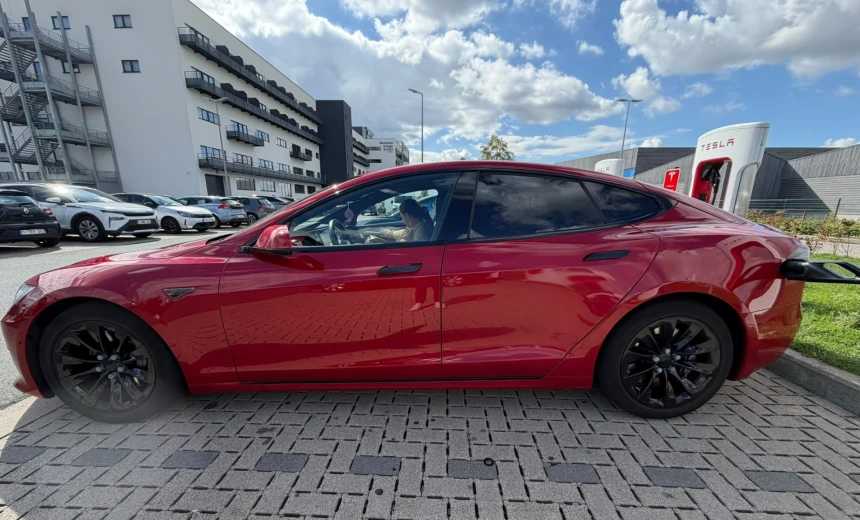 Tesla Model S 2016 Electric Automatic Image 4