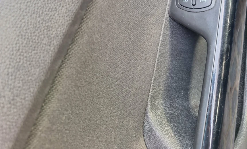 Opel Corsa 2009 Gasoline Manual Image 8