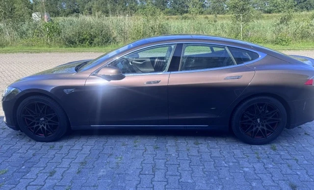 Tesla Model S 2014 Electric Automatic Image 8