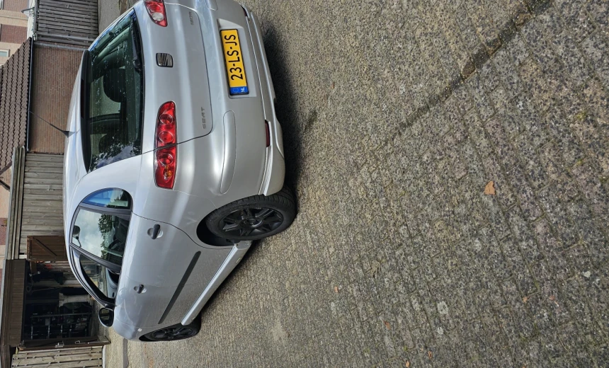 SEAT Ibiza 2003 Gasoline Manual Image 6