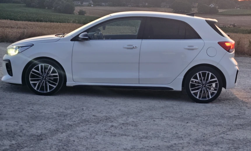 Kia Rio 2021 Gasoline Manual Image 4