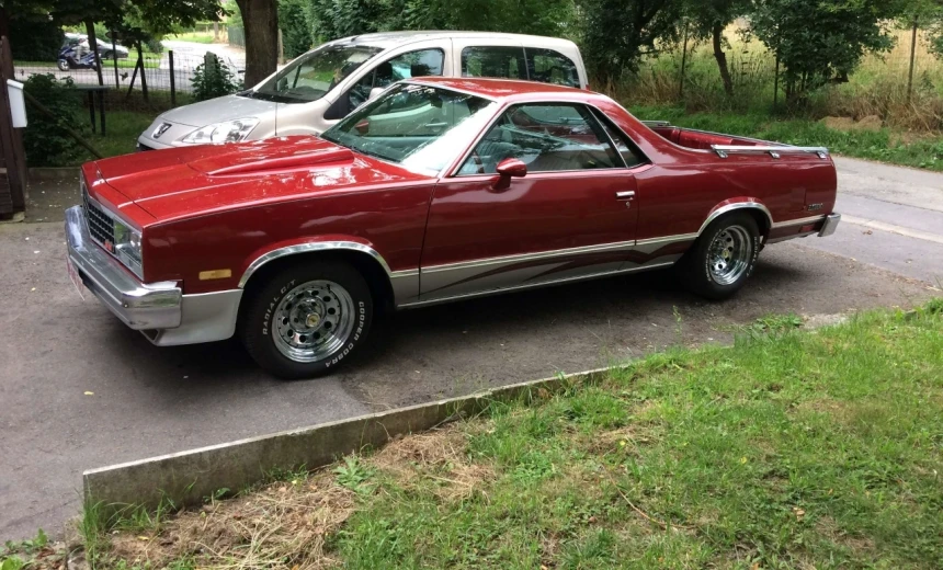 Chevrolet El Camino 1982 Gasoline Automatic Image 4