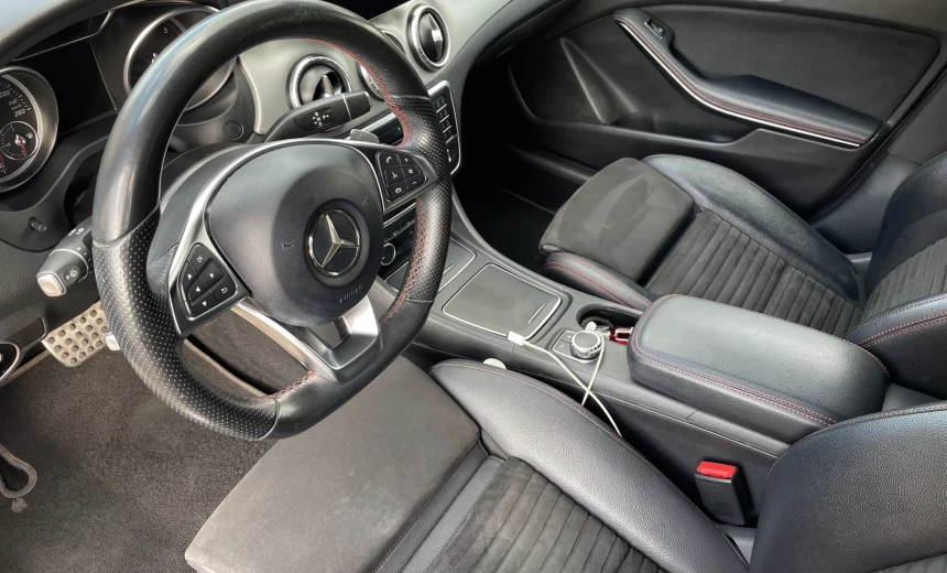 Mercedes-Benz CLA 180 2017 Diesel Automatic Image 11