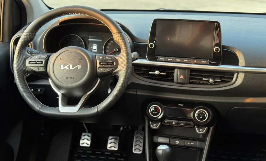 Land Rover Discovery Sport 2017 Diesel Automatic Image 6