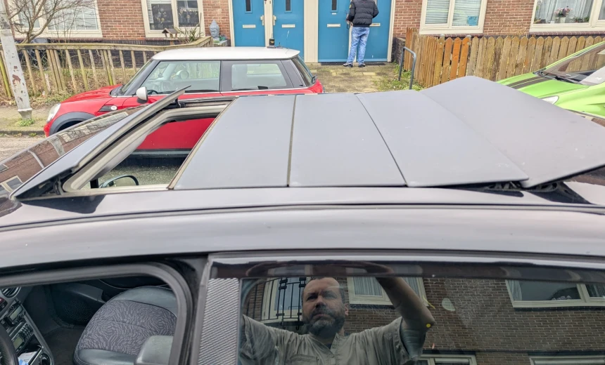 Mercedes-Benz A 160 2002 Gasoline Manual Image 7