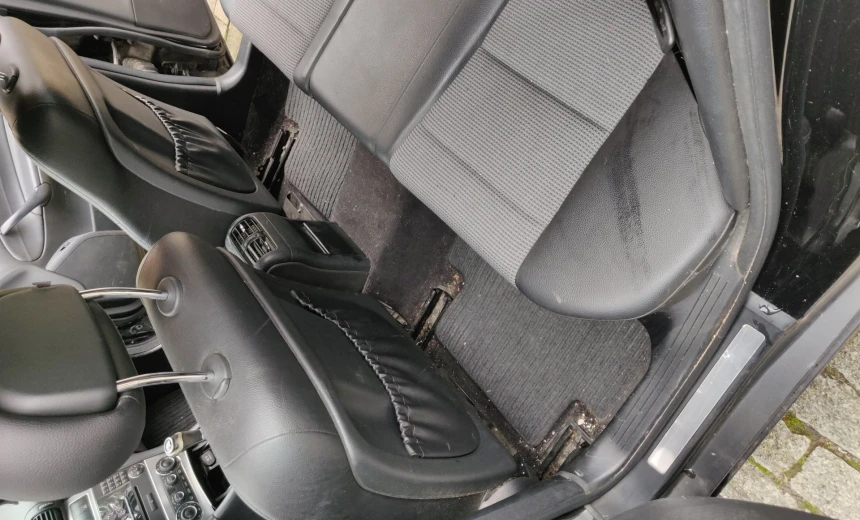 Mercedes-Benz C 200 2004 Diesel Manual Image 15