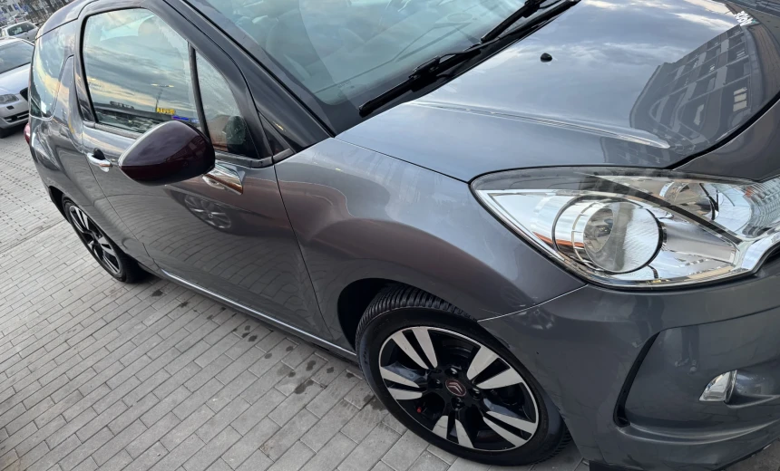 Citroen DS3 2011 Gasoline Manual Image 2