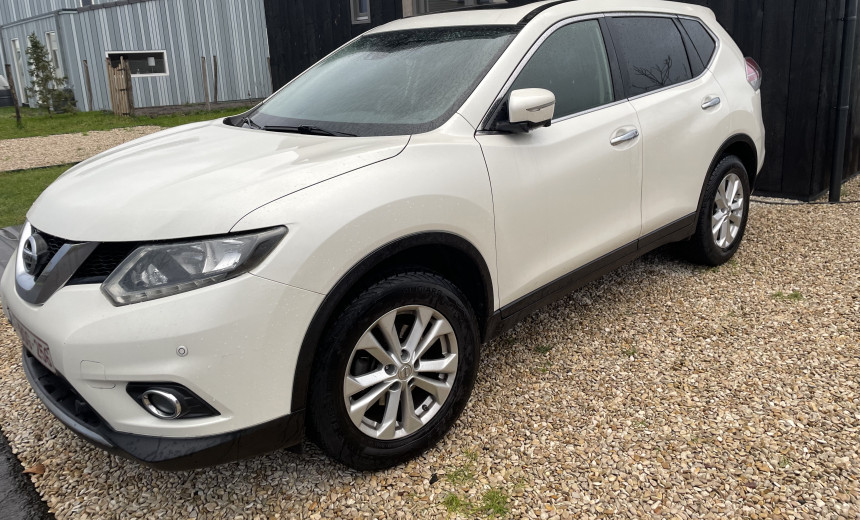 Nissan X-Trail 2015 Diesel Automatic Image 2