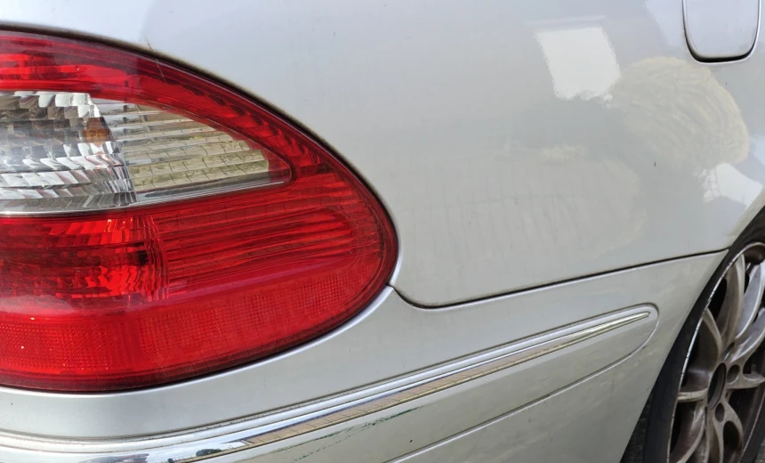 Mercedes-Benz E 200 2008 Diesel Manual Image 10