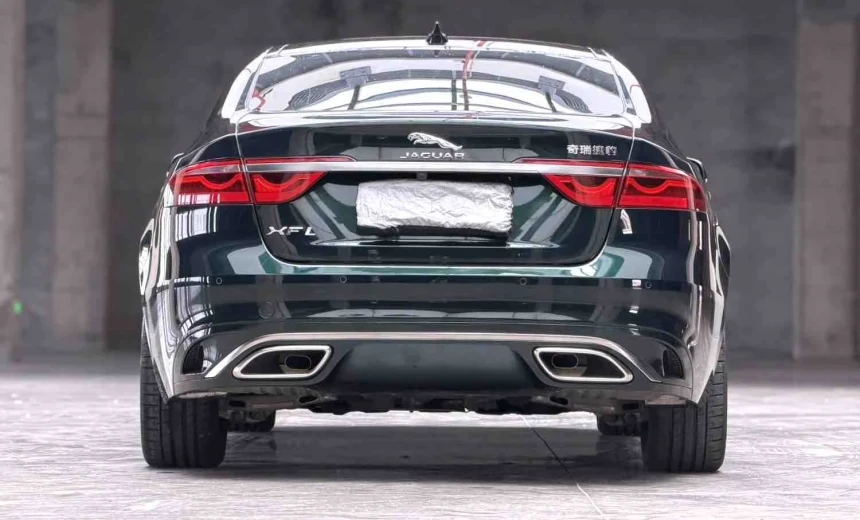 Jaguar XF 2023 Gasoline Automatic Image 3