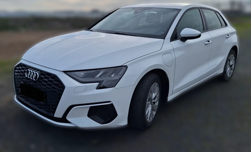 Audi A3 2022 Hybrid Electric/Gasoline Automatic Image 1