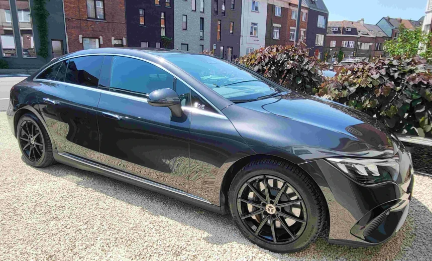 Mercedes-Benz EQE 300 2023 Electric Automatic Image 8