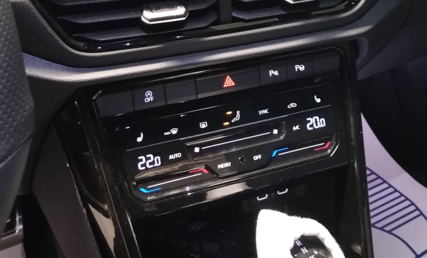 Volkswagen T-Roc 2025 Gasoline Automatic Image 6