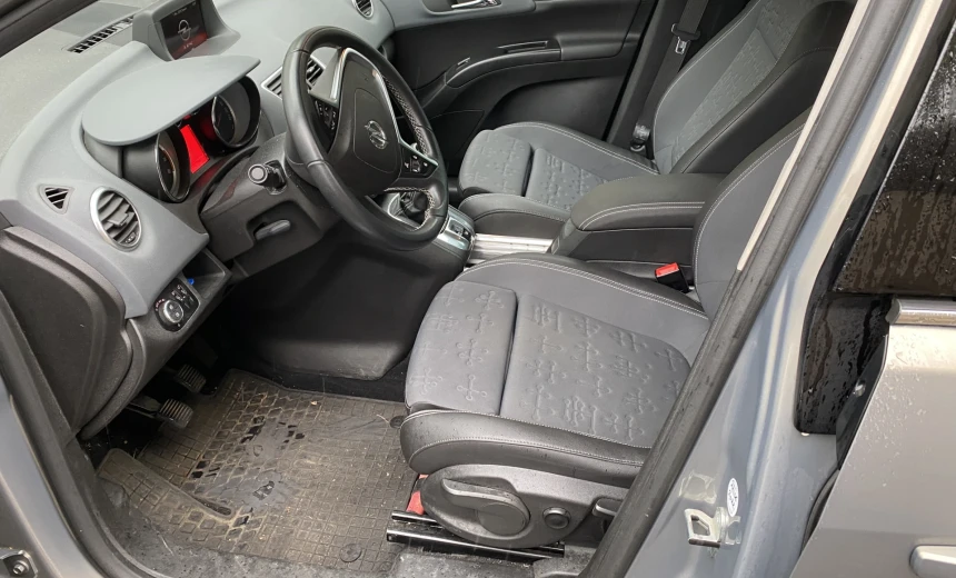 Citroen C4 Cactus 2016 Gasoline Manual Image 1