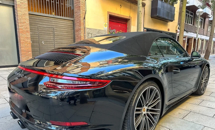 Porsche 911 2018 Gasoline Automatic Image 2