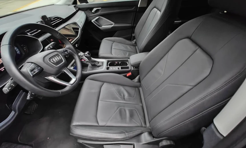 Audi Q3 2023 Gasoline Automatic Image 6