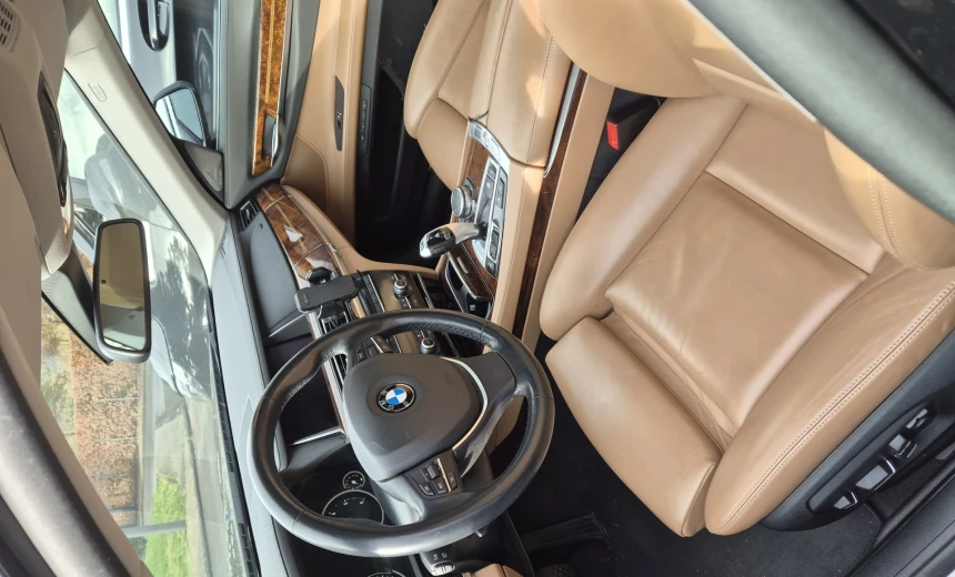 BMW 740 2014 Diesel Automatic Image 3