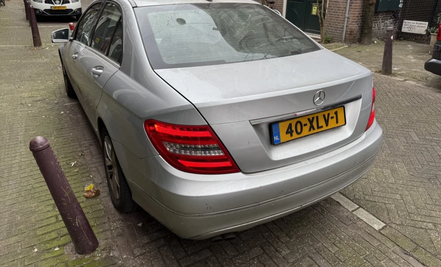 Mercedes-Benz C 180 2011 LPG Manual Image 10