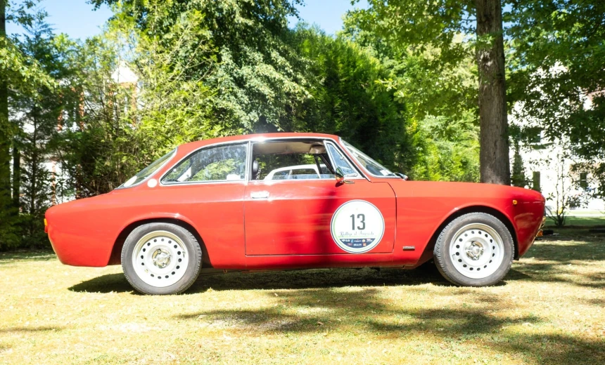 Alfa Romeo Giulia 1973 Gasoline Automatic Image 1