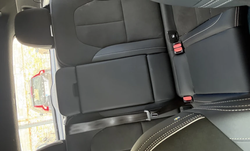 Volvo XC40 2022 Electric Automatic Image 9