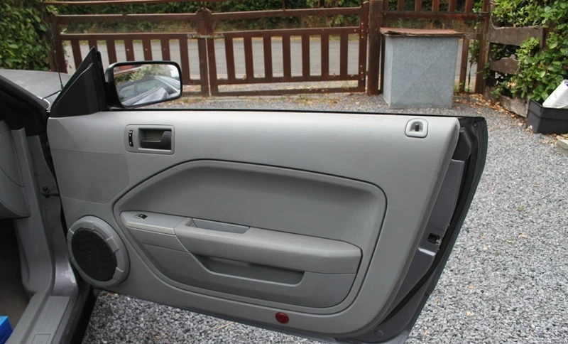 Ford Mustang 2006 Gasoline Automatic Image 17