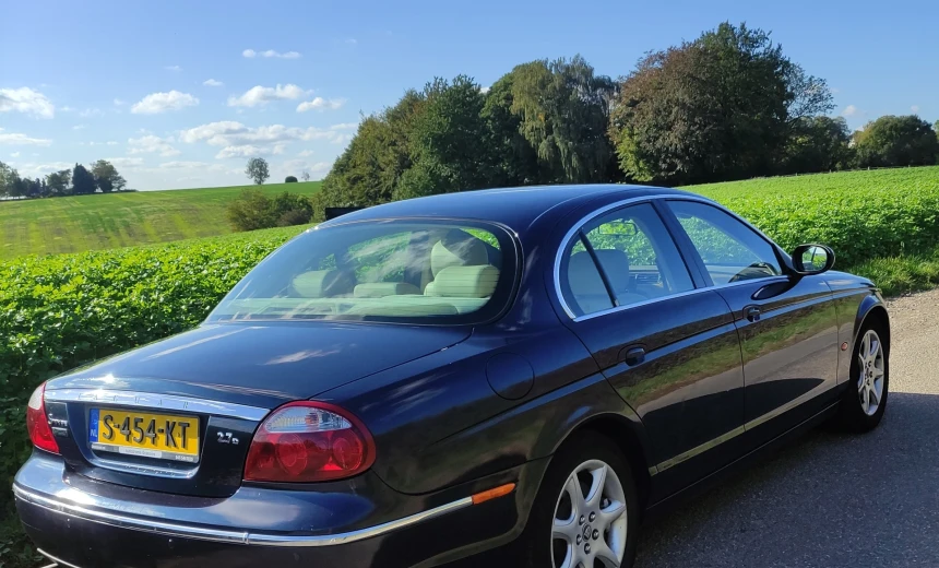Jaguar S-Type 2007 Diesel Automatic Image 12