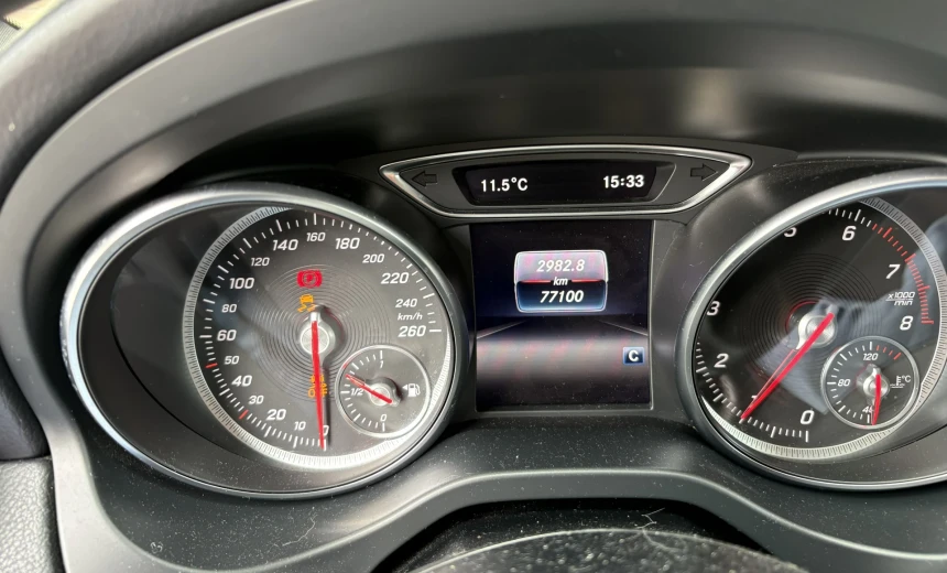 Mercedes-Benz CLA 180 2018 Gasoline Manual Image 13