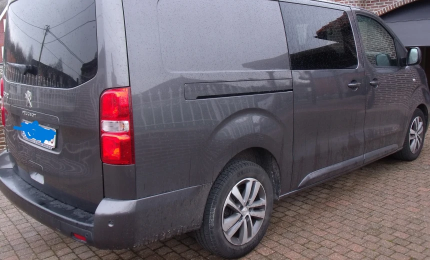 Peugeot Expert 2021 Diesel Automatic Image 3