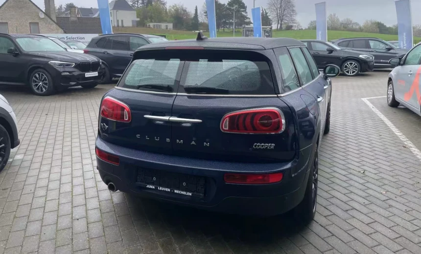 MINI Cooper Clubman 2019 Gasoline Manual Image 1