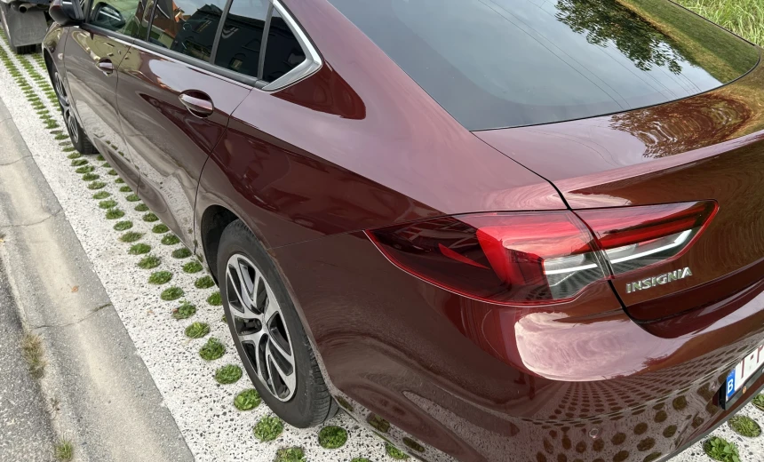 Opel Insignia 2019 Diesel Manual Image 4