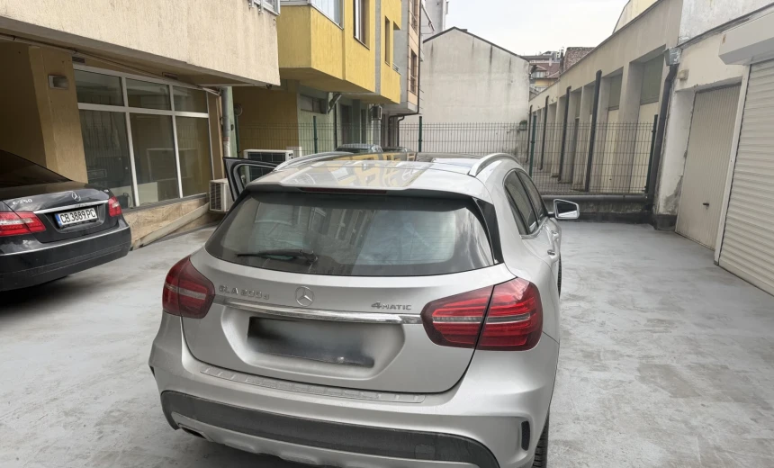 Mercedes-Benz GLA 200 2017 Diesel Automatic Image 3