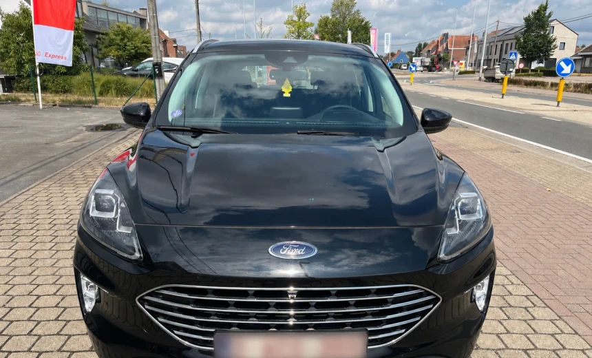 Ford Kuga 2021 Hybrid Electric/Gasoline Automatic Image 2