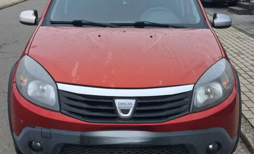 Dacia Sandero 2010 Diesel Manual Image 0