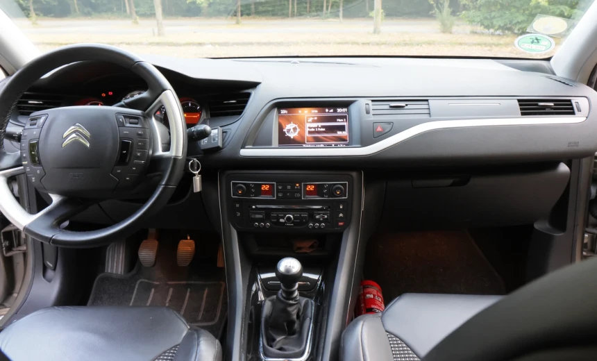 Citroen C5 2012 Diesel Manual Image 7