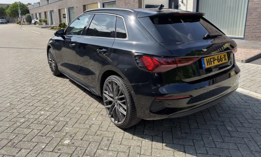 Audi A3 2021 Hybrid Electric/Gasoline Manual Image 3