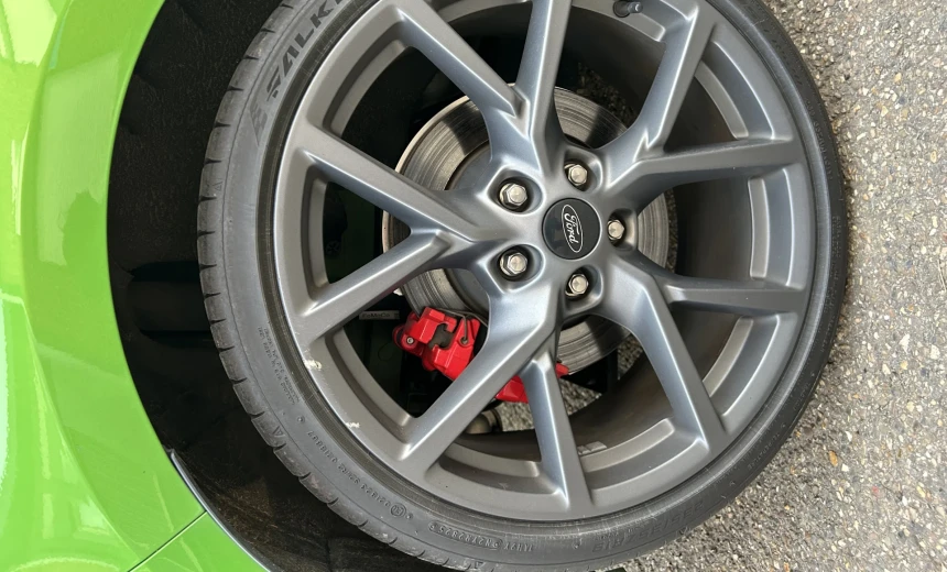 Ford Focus 2023 Gasoline Manual Image 15