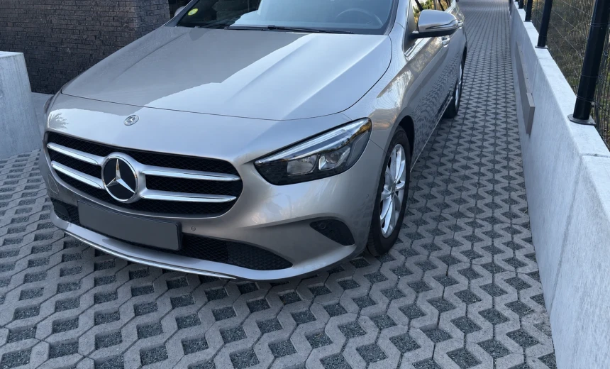 Mercedes-Benz B 180 2019 Diesel Automatic Image 0