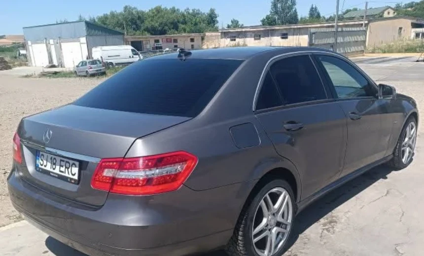 Mercedes-Benz E 200 2011 Diesel Automatic Image 6