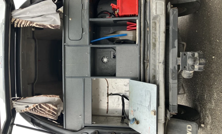 Mitsubishi Delica 1991 Diesel Automatic Image 15