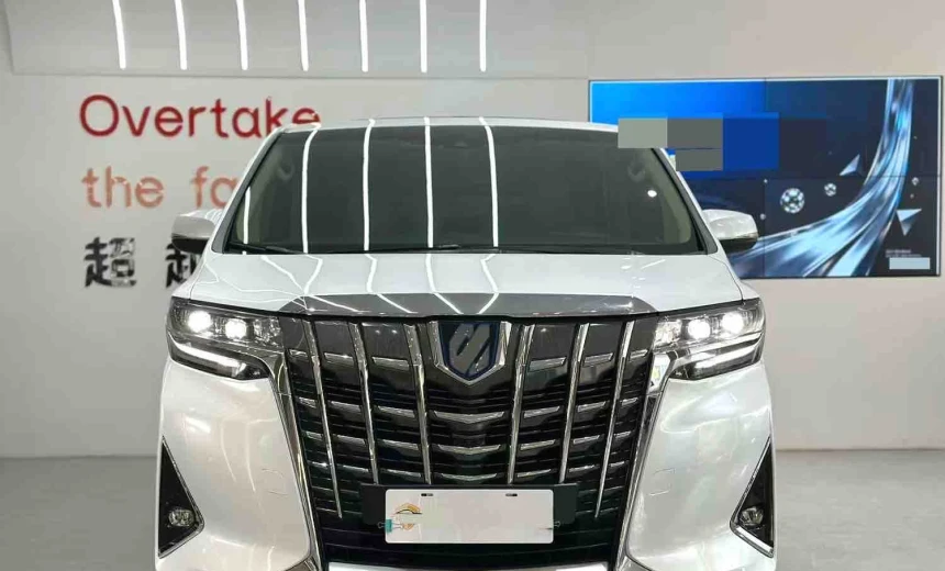 Toyota Alphard 2021 Hybrid Electric/Gasoline Automatic Image 4