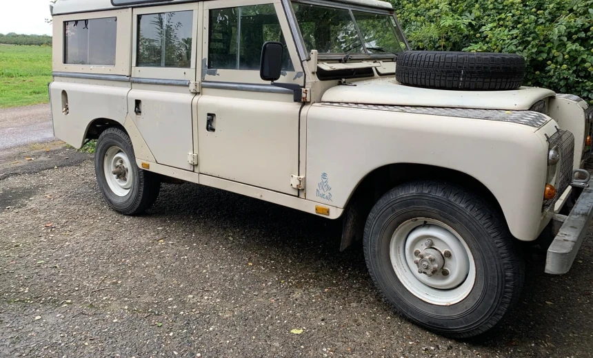 Land Rover Series 1973 Gasoline Manual Image 1