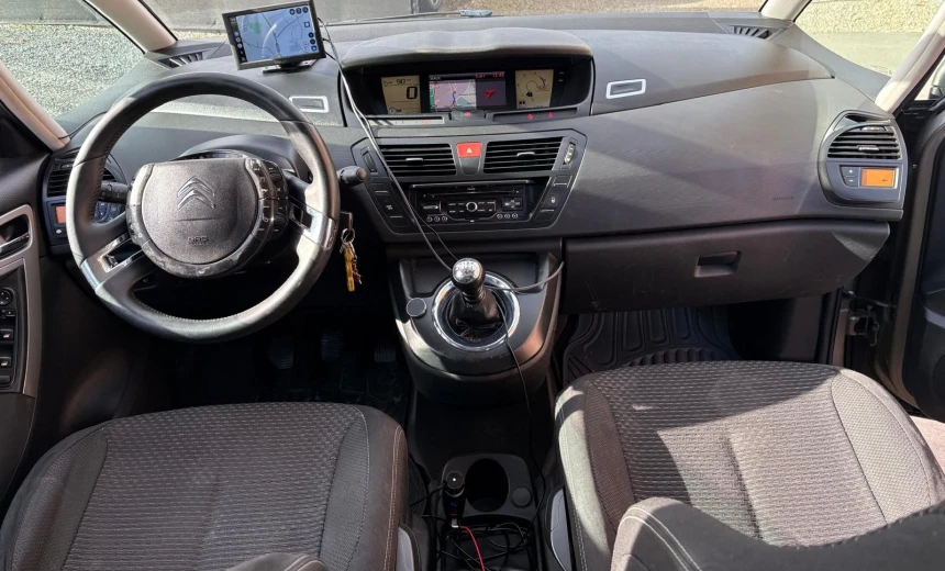 Citroen C4 Picasso 2011 Diesel Manual Image 6